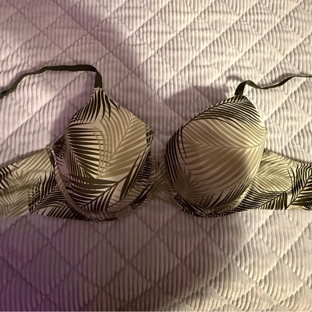 Kindly Yours Sustainable Tailored Full Coverage T-Shirt Bra Palm Print Size 38C